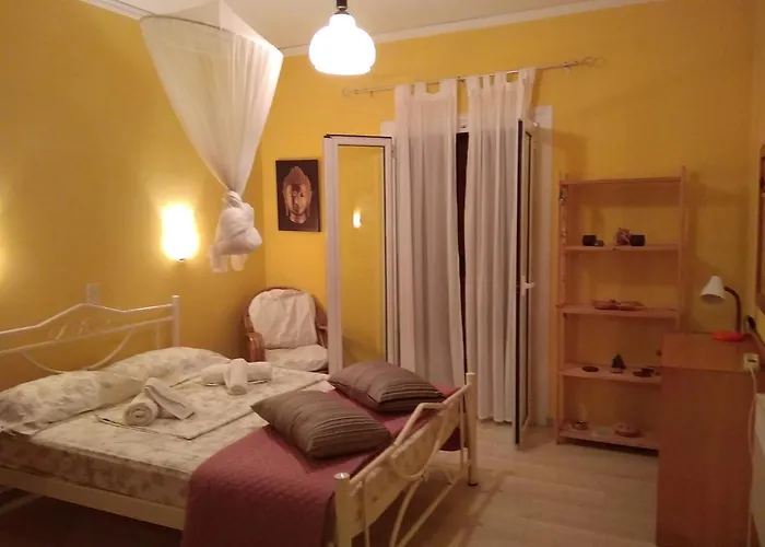 Spiti Mitsis * Arillas (Corfu)